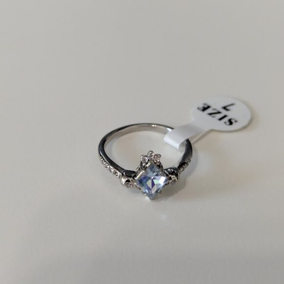 Fragrant Jewels Ring - Picture 2 of 2